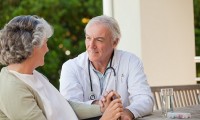 Doctors To Make House Calls In Winnipeg For Seniors