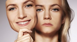13 Symptoms of Bipolar Disorder: Are You Bipolar?